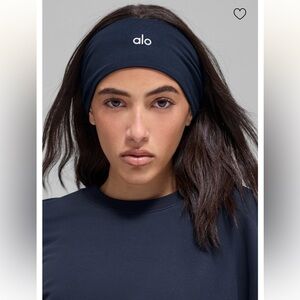 NWT Performance Conquer Headband - navy